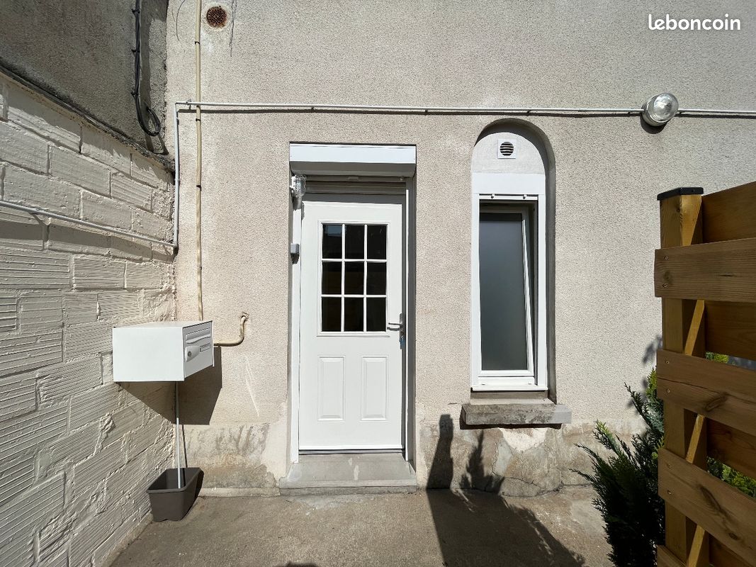 Local commercial 2 pièces 27 m² · à Étampes · 27 m² · 433 €/mois