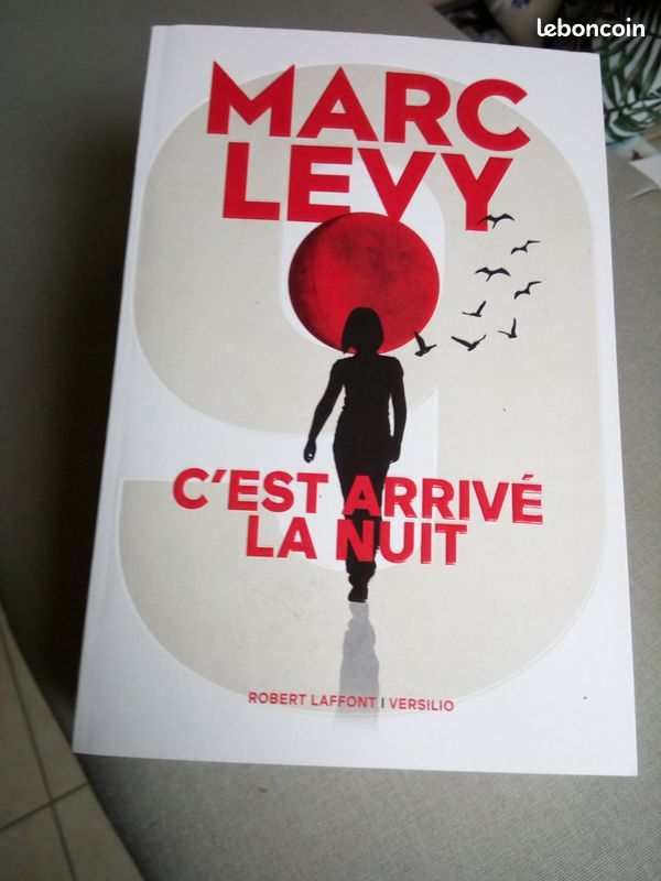 Livres récents à vendre (image 1)
