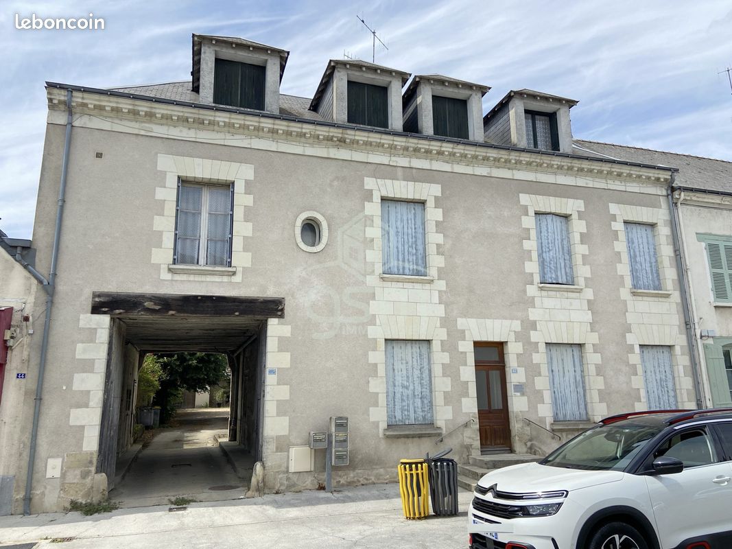 Immeuble 436 m² · à Sainte-Maure-de-Touraine · 436 m² · 398 000 €