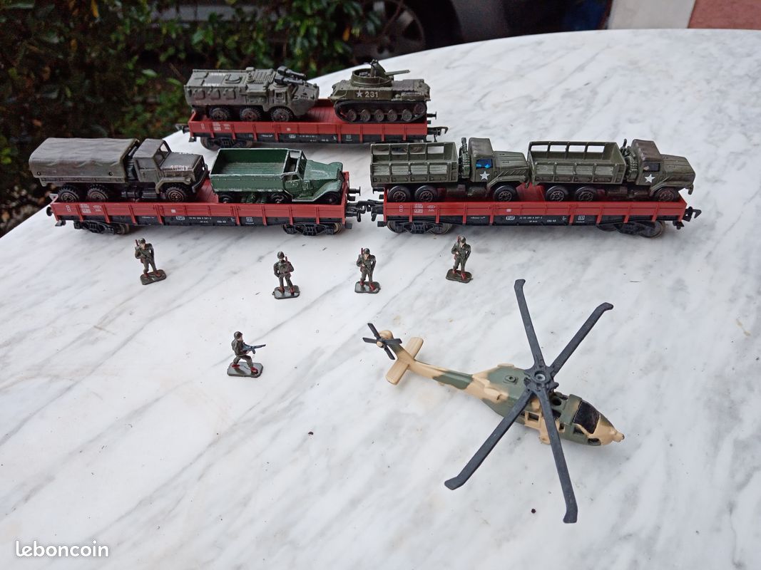 HO trains militaires (image 1)