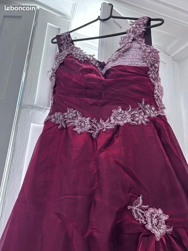 Robes de soirée ou de mariage (image 2)
