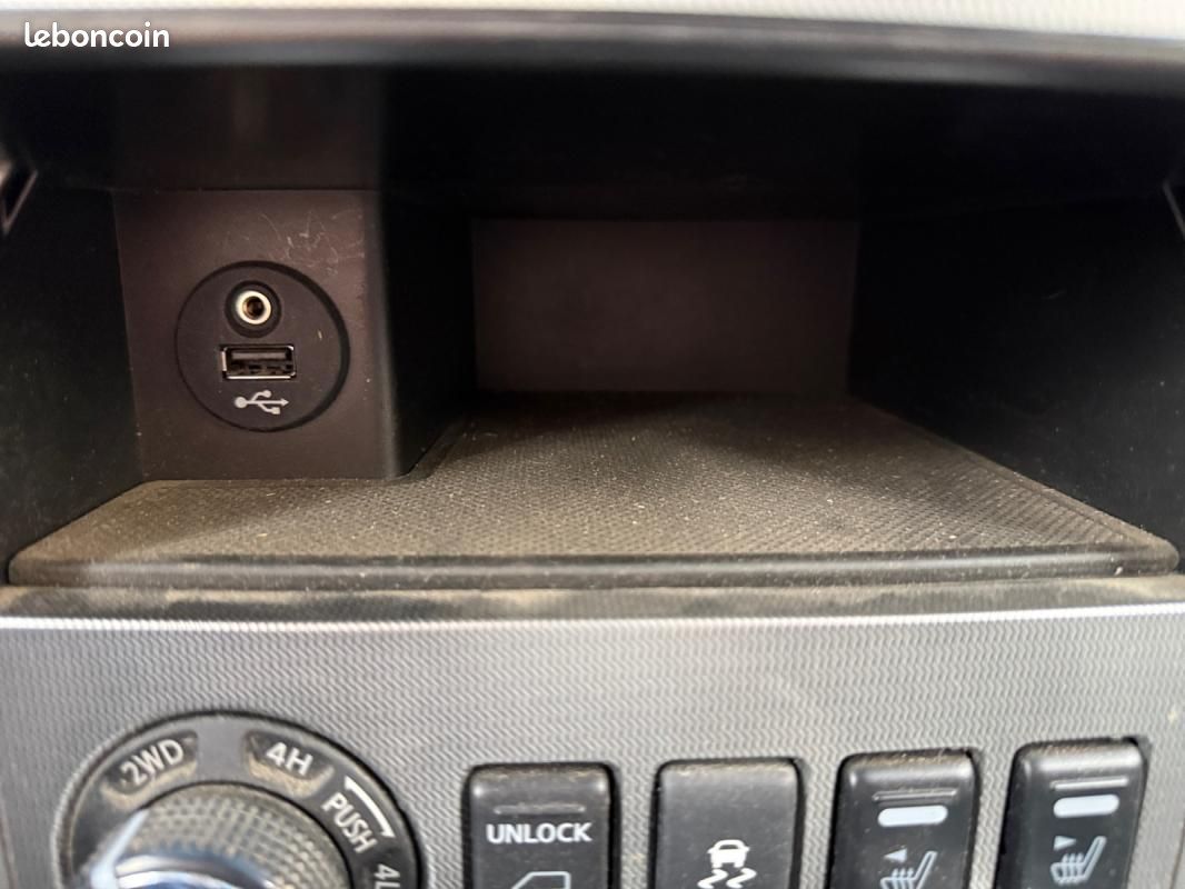 Nissan Navara TVA récupérable 15992 HT /TVA recupérable 15992HT/4 Pneus Neuf/ Attelage/ (image 20)
