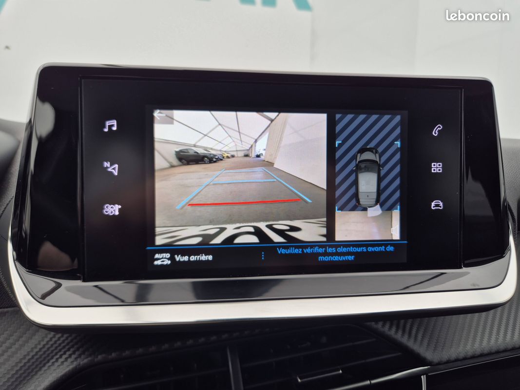 PEUGEOT 208 PureTech 100 S&S BVM6 Style (image 20)