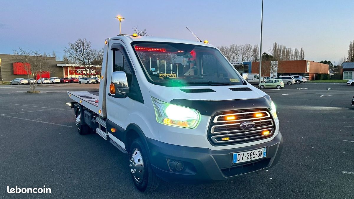 Ford TRANSIT DAPANNEUSE COULISSANT P350 L4 RJ 2.2 TDCI 125CH AMBIENTE (image 1)