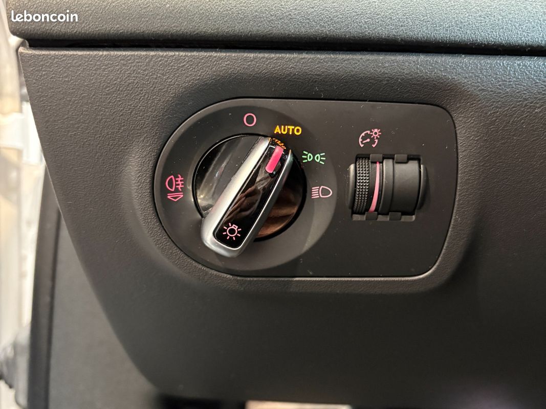 AUDI TT RS COUPE 2.5 TFSI 340 Quattro / BOSE / SIEGE CHAUFFANT / APPLE CARPLAY / ETAT IRREPROCHABLE (image 18)
