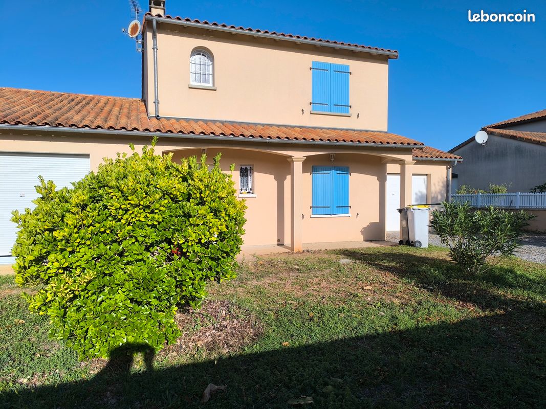 Maison 5 pièces 143 m² · à Buxerolles · 143 m² · 1 070 €/mois