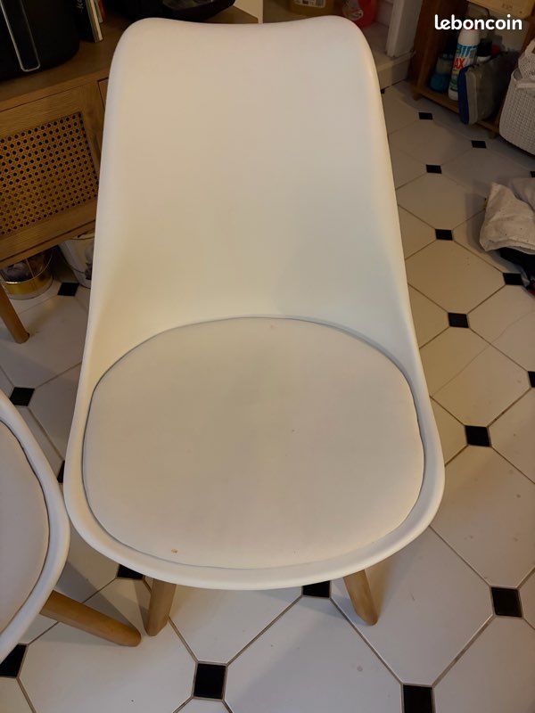 Vend 3 chaises 50 (image 2)