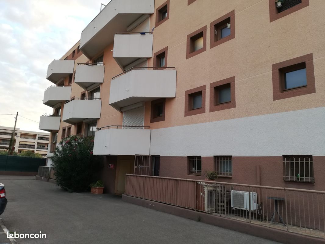 Appartement 1 pièce 28 m² · à Vallauris · 28 m² · 695 €/mois