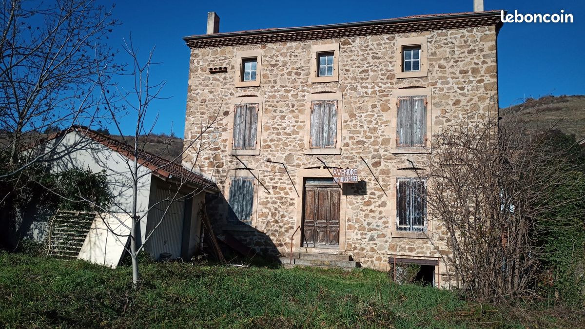 Maison 4 pièces 97 m² · à Saint-Désirat · 97 m² · 169 000 €