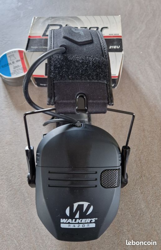 Casque anti-bruit électronique " Walker's dans sa housse "Sans réserve Casque anti-bruit électronique " Walker's dans sa housse "Sans réserve