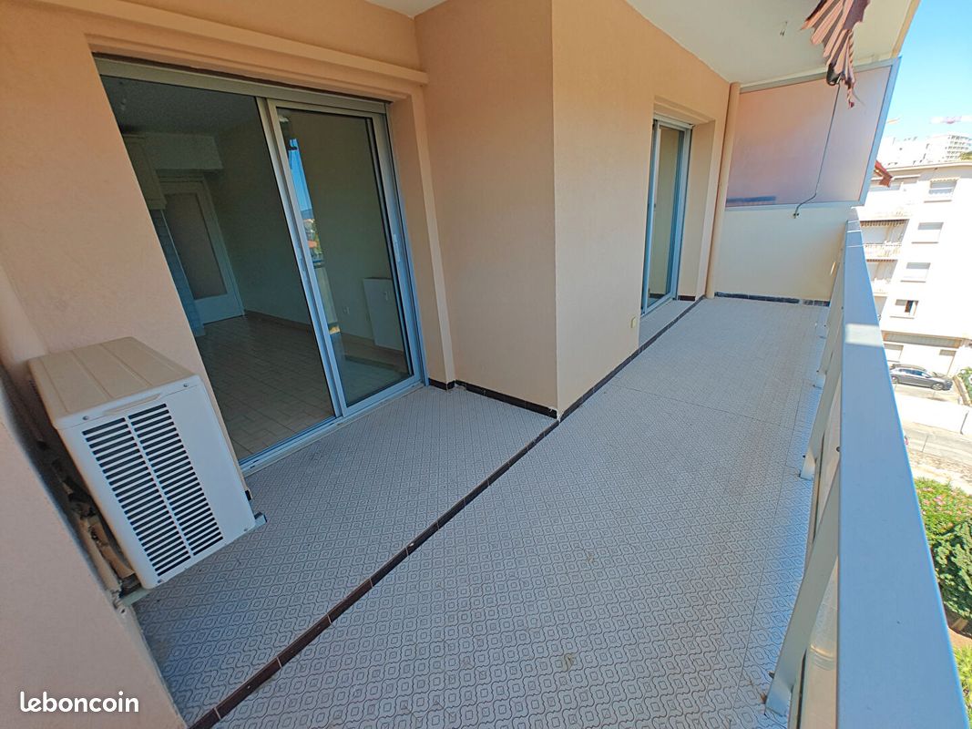 Appartement 3 pièces 72 m² · à Toulon · 72 m² · 176 000 €