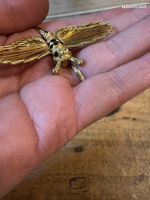 LA ROBINE, adorable et romantique bague Marguerite vintage en or jaune 18 carats, rubis & diamants étincelants ✨ | SAGAN PARIS LA ROBINE, adorable et romantique bague Marguerite vintage en or jaune 18 carats, rubis & diamants étincelants ✨ | SAGAN PARIS