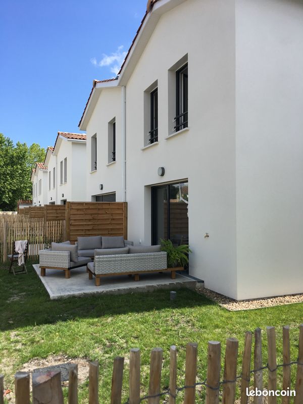 Parking 2 pièces 44 m² · à Saint-Médard-en-Jalles · 44 m² · 635 €
