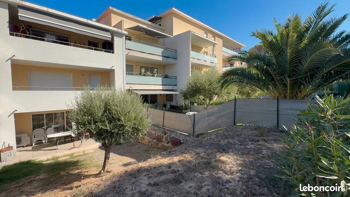 Appartement 3 pièces 62 m² · à Fréjus · 62 m² · 76 400 €