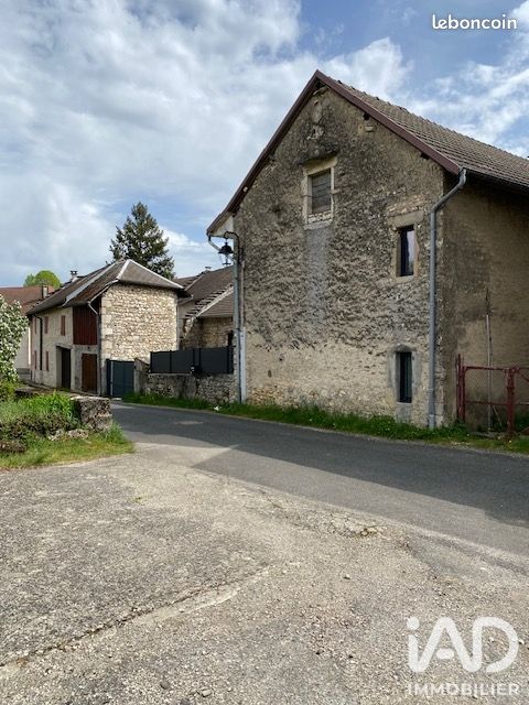 Maison 7 pièces 195 m² · à Contrevoz · 195 m² · 247 000 €