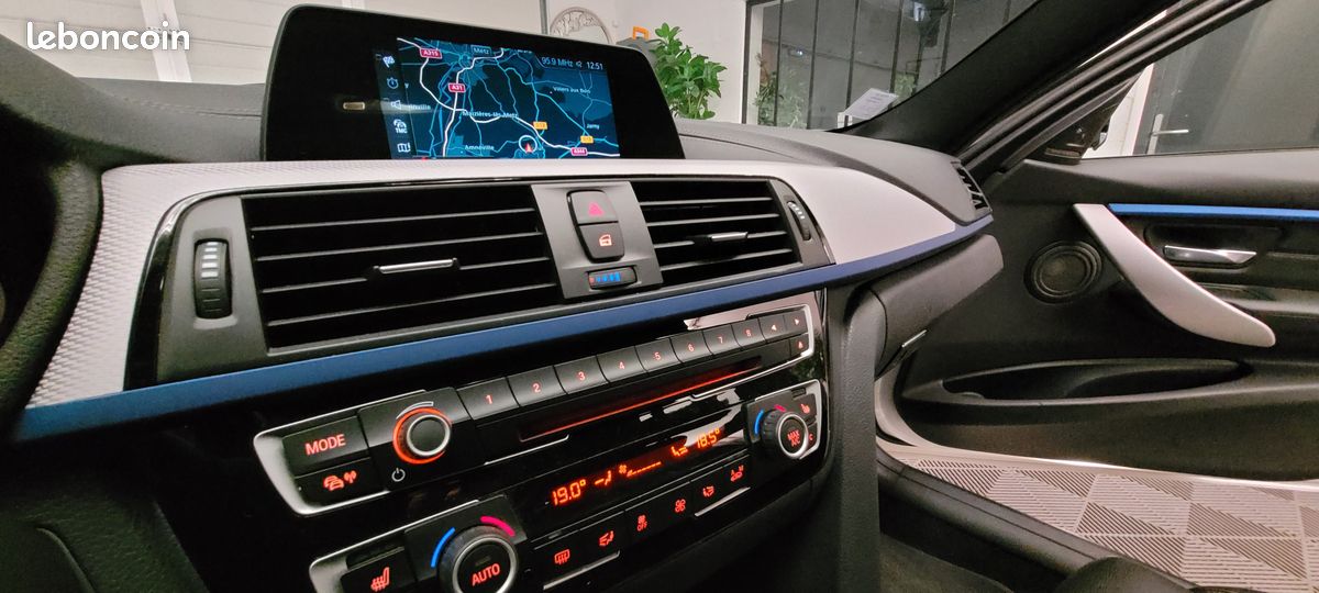 ✅ BMW Série 3 330 D TOURING F31 LCI 3.0L 258CV ✅PACK M ✅ Suivi d’Entretien Complet BMW ✅ 1ère main ✅ CT VIERGE ✅ Système Audio Harman-kardon (image 12)