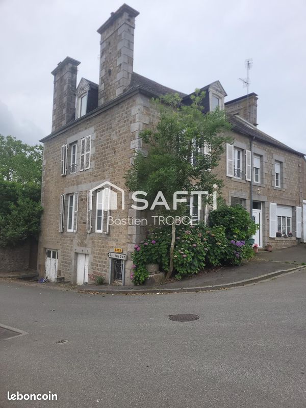 Maison 8 pièces 155 m² · à Isigny-le-Buat · 155 m² · 190 000 €