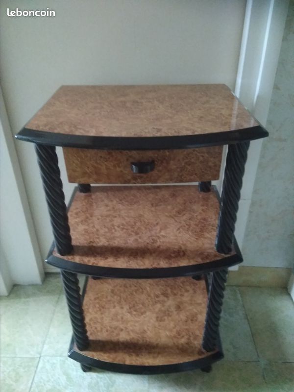 Petite table d'appoint de chevet ou autre T.BE (image 1)