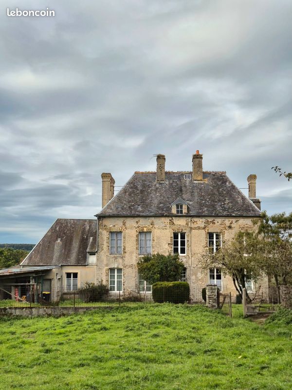 Maison 11 pièces 220 m² · à Balleroy-sur-Drôme · 220 m² · 349 000 €