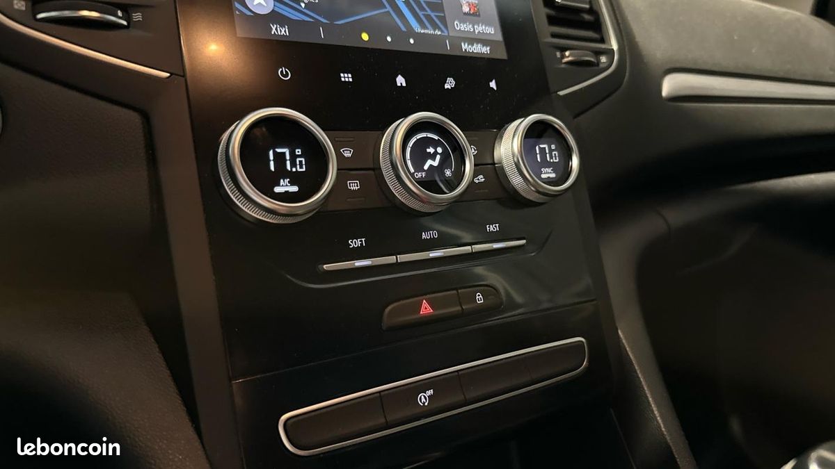 Renault Mégane IV Berline dCi 115 Evolution Car Play (image 16)