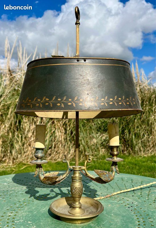Lampe bouillotte de style Empire bronze doré décors de cygnes Napoléon 1er XIXème siècle porte binets ancienne (image 2)