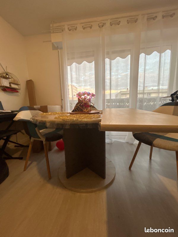 Table (image 2)
