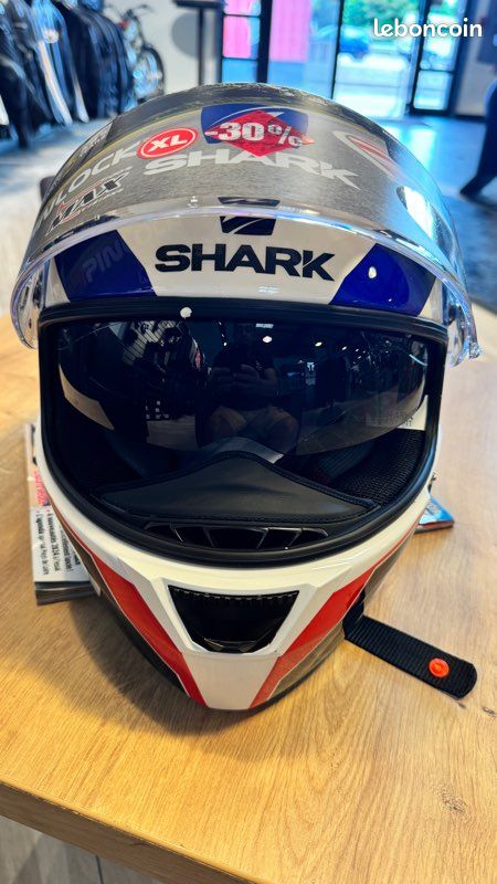 Casque intégral shark (image 1)