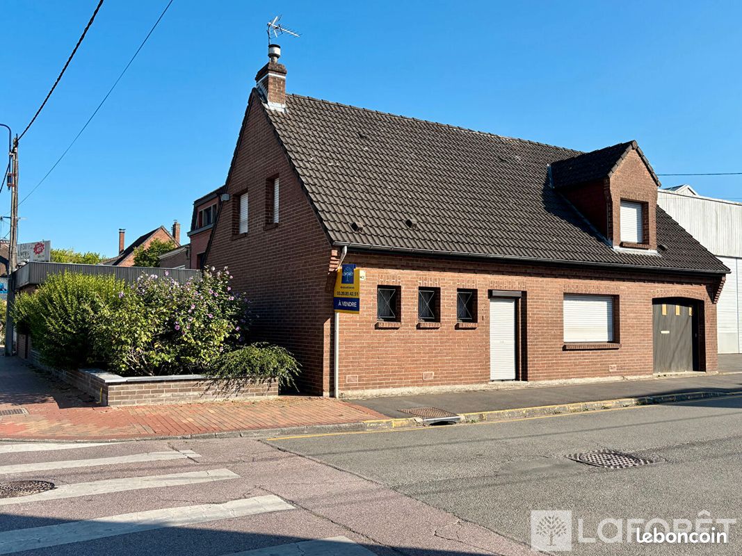 Maison 5 pièces 150 m² · à La Chapelle-d'Armentières · 150 m² · 315 000 €