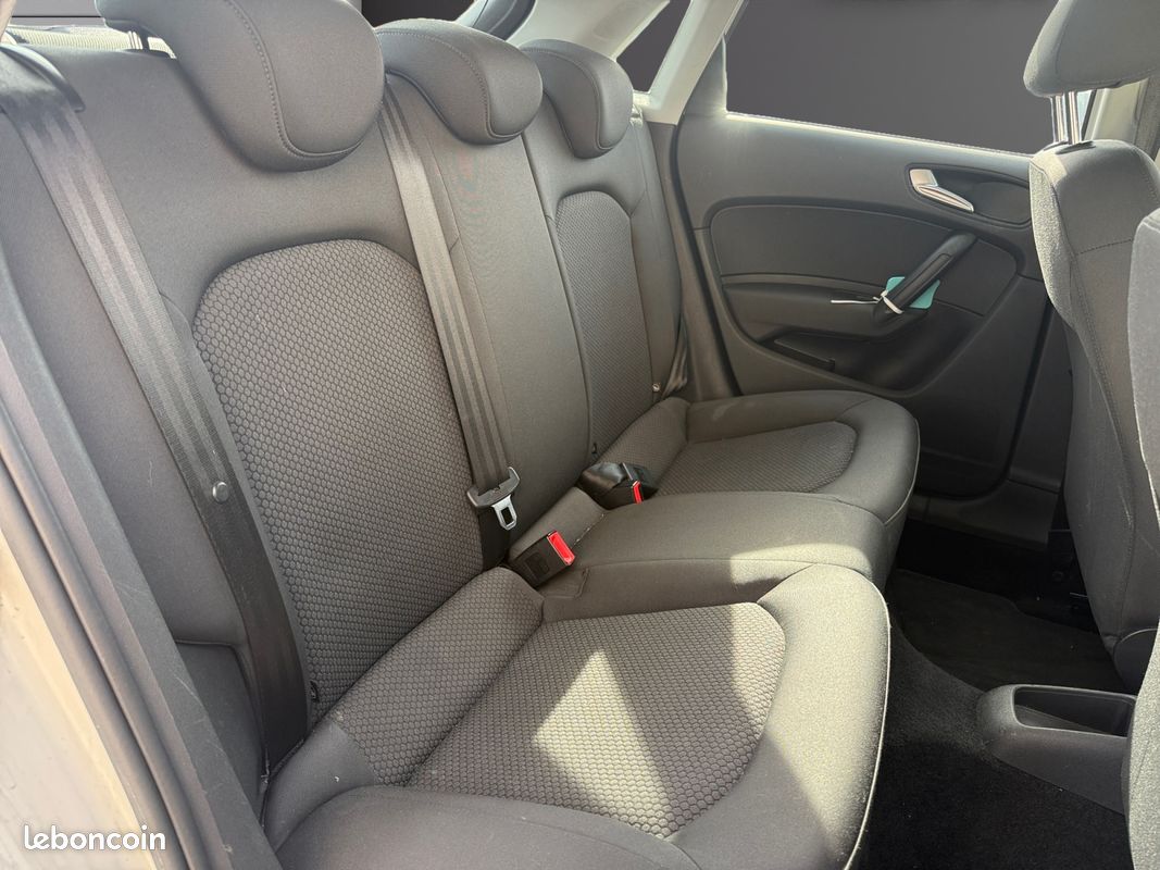 AUDI A1 Sportback 1.0 TFSI ultra 82cv Ambition Climatisation Garantie 12 mois (image 11)