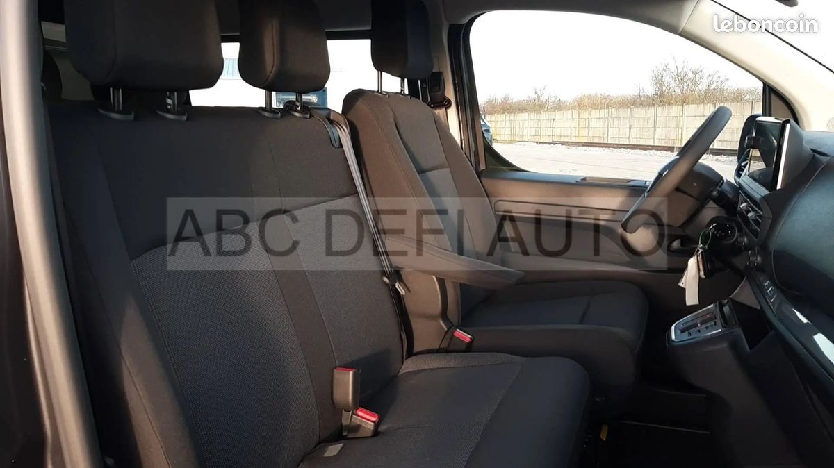 EN STOCK PRIX TTC SOIT 28332 HT Fourgon neuf JUMPY Cabine Approfondie XL 2.0 B- hdi 180 CH EAT8 - Pack Caméra - Roue de secours - Peinture métallisée - 6 places fixes tva récupérable remise de 34% (image 6)
