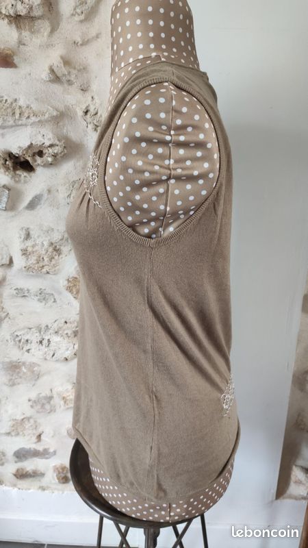 Pull débardeur Bel Air couleur taupe brodé taille 1 cashmere sans manches (image 3)