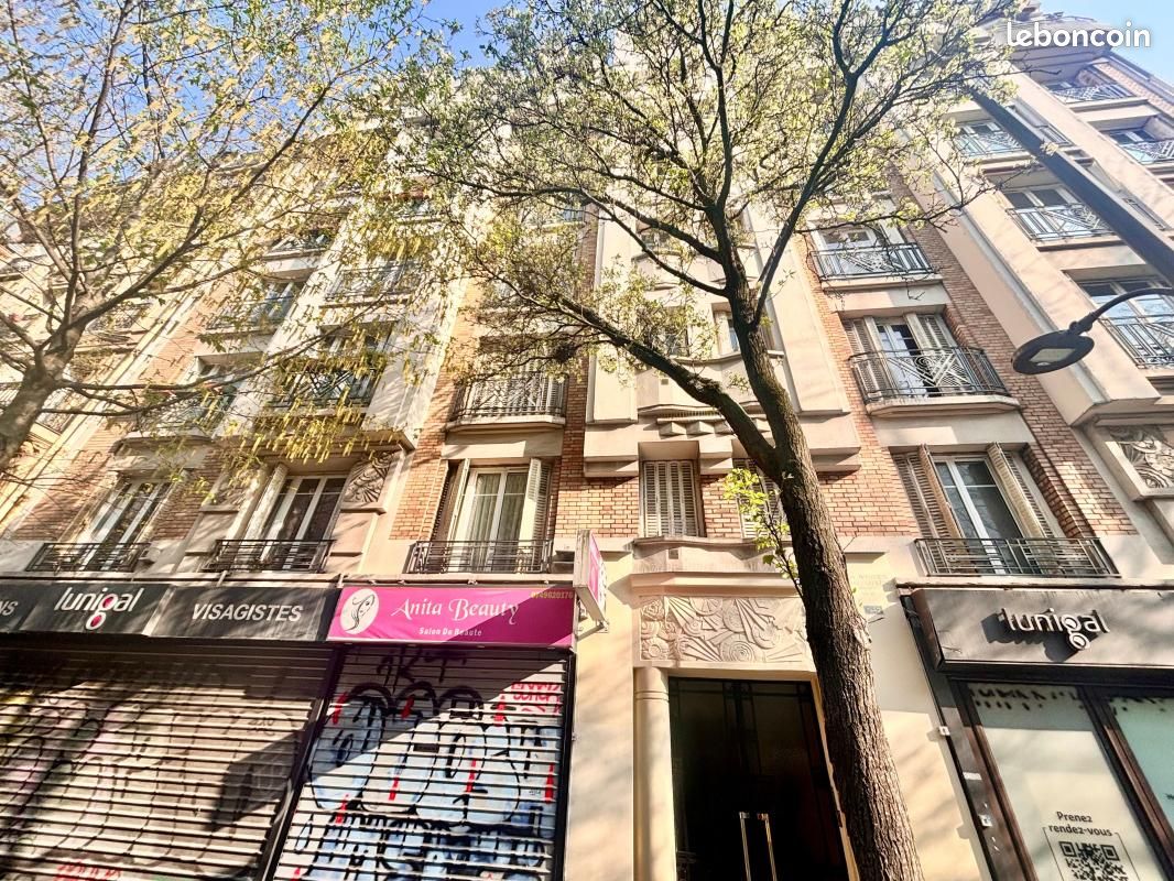 Appartement 2 pièces 43 m² · à Paris · 43 m² · 360 000 €