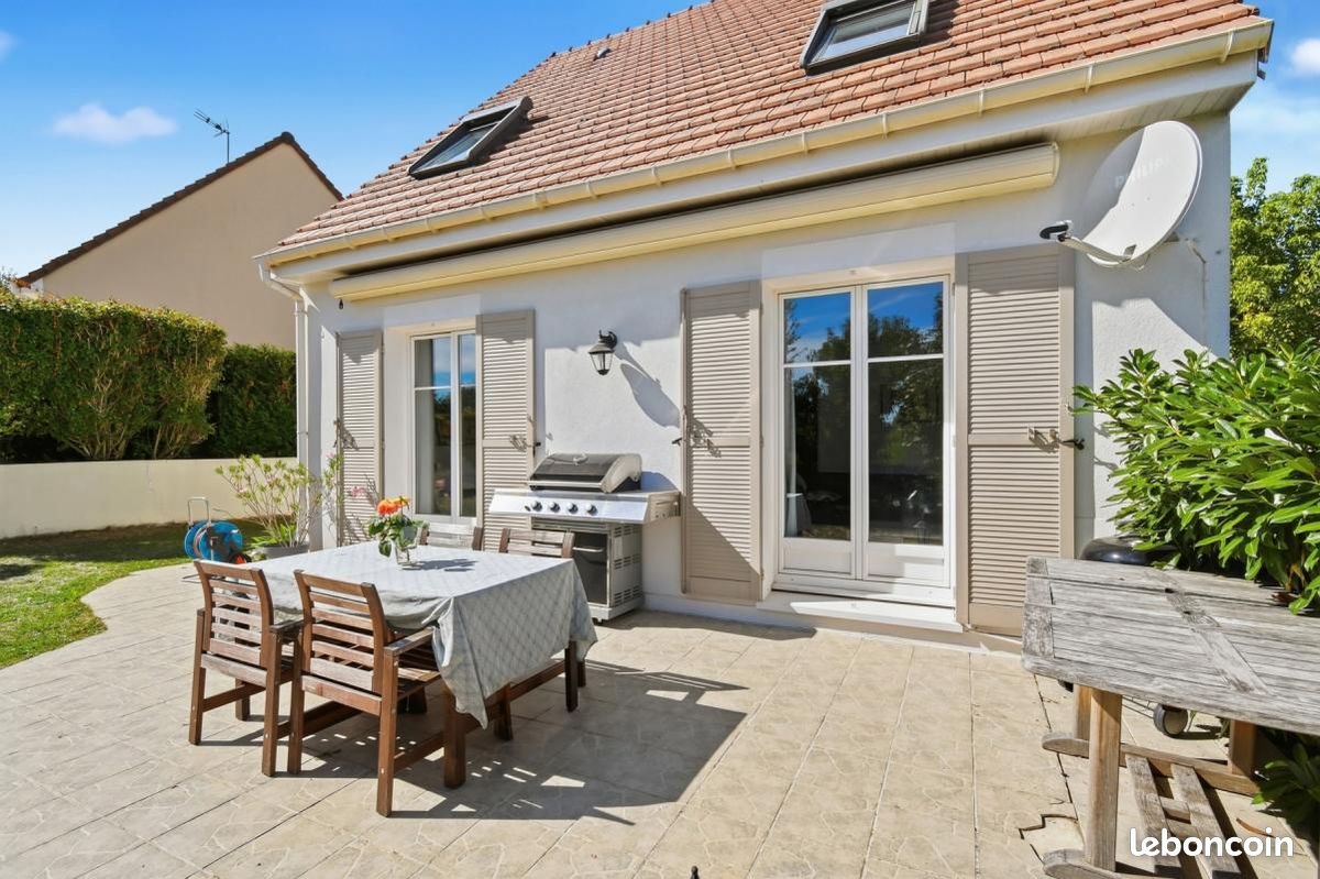 Maison 5 pièces 82 m² · à Ecquevilly · 82 m² · 339 000 €
