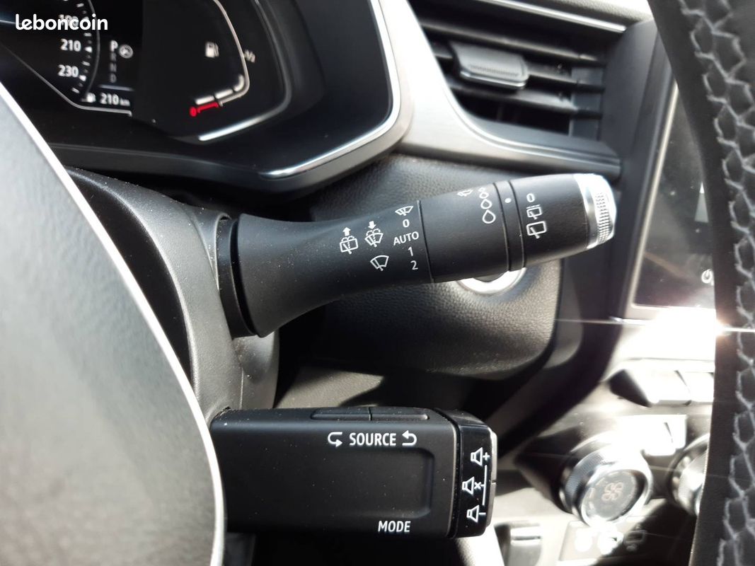 RENAULT Captur Blue dCi 115 EDC Intens (image 20)