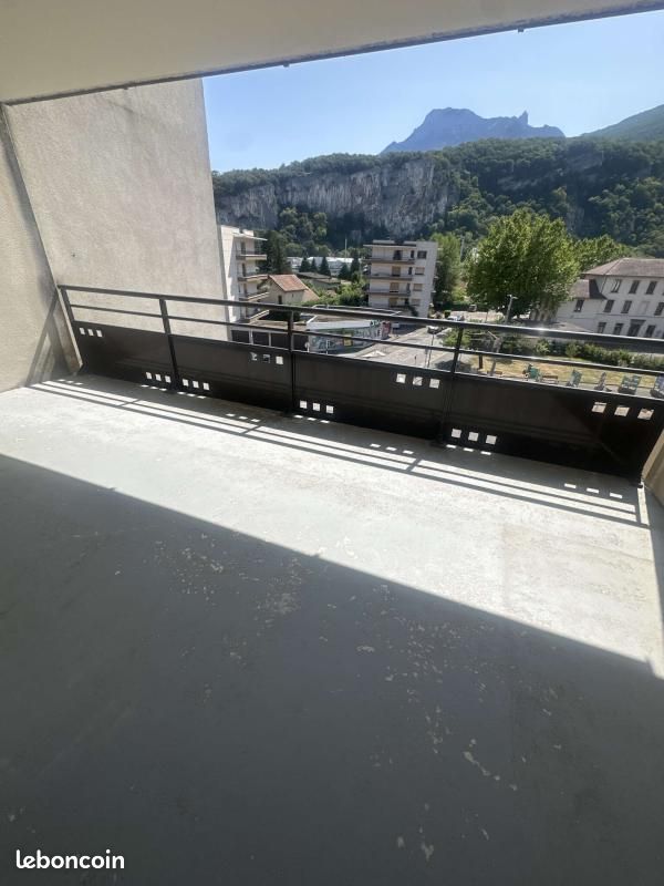 Appartement 2 pièces 51 m² · à Fontaine · 51 m² · 767 €/mois