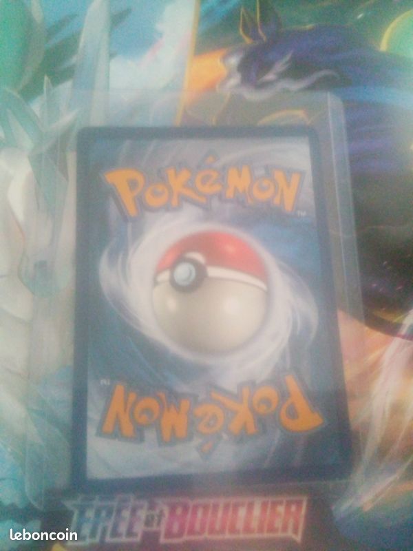 Carte pokémon mimiqui V (image 1)