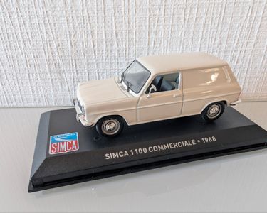 Miniature Norev Simca Chambord 40 - Jaune Et Noire - Échelle 1:43 - Occasion Sans Boîte