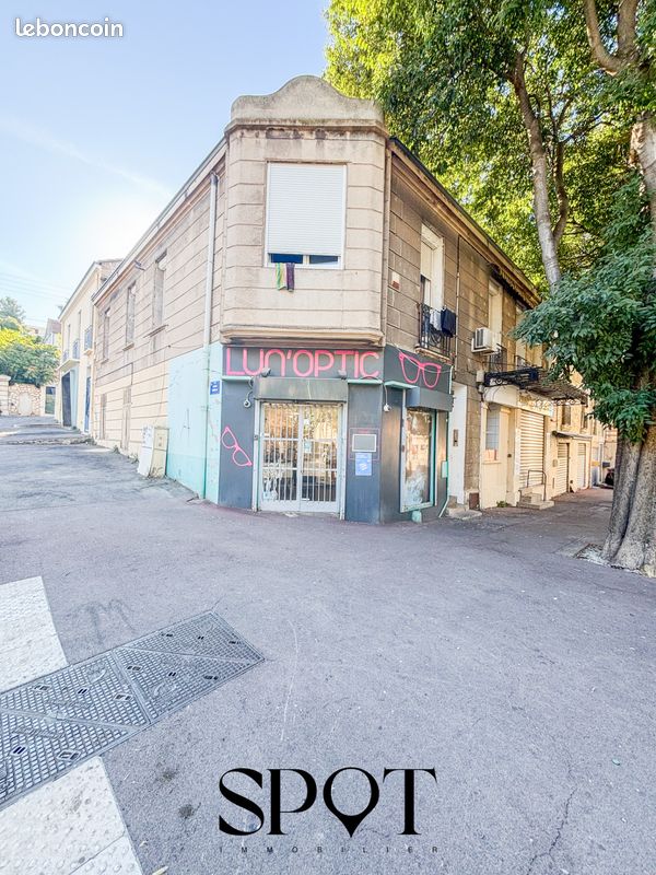 Immeuble 241 m² · à Marseille · 241 m² · 590 000 €
