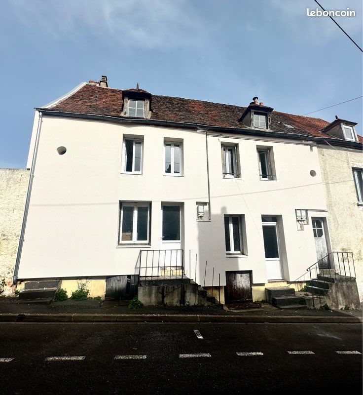 Maison 5 pièces 90 m² · à Varennes-sur-Allier · 90 m² · 38 000 €