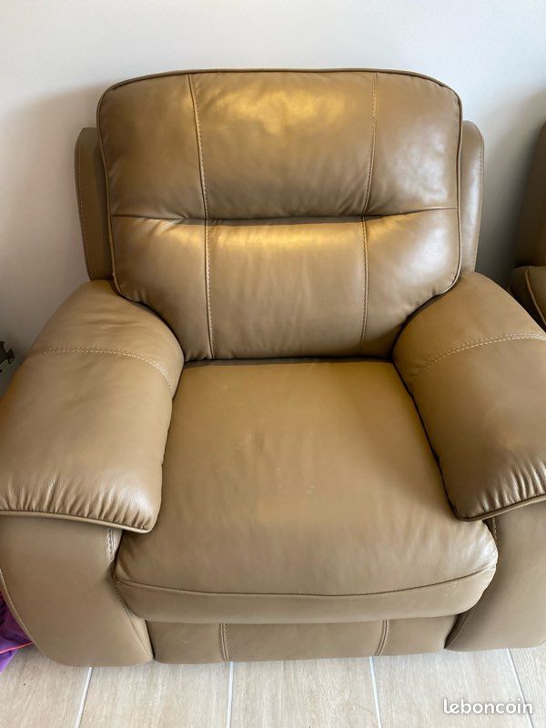 Canapé beige en cuir (image 4)