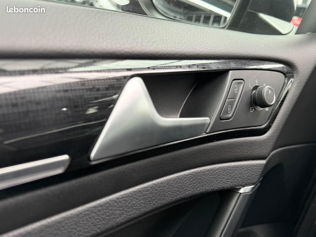 Volkswagen Golf 1.5 TSI R-Line Highline | 150 ch BVM Sièges chauffants Phares LED Apple CarPlay/A... (image 15)