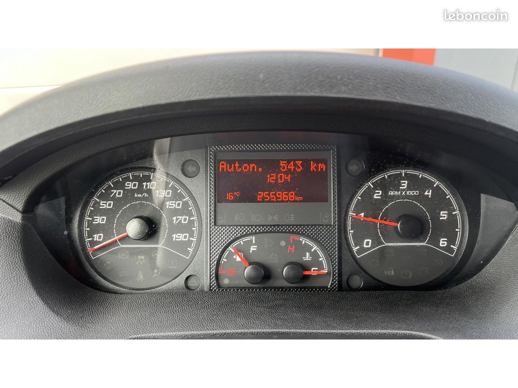 CITROEN JUMPER Business 4 35 L4H2 2.0 HDI 160 III FOURGON TOLE - HAYON 500KG / WEBASTO / MOTEUR 57.000 KMS (image 22)