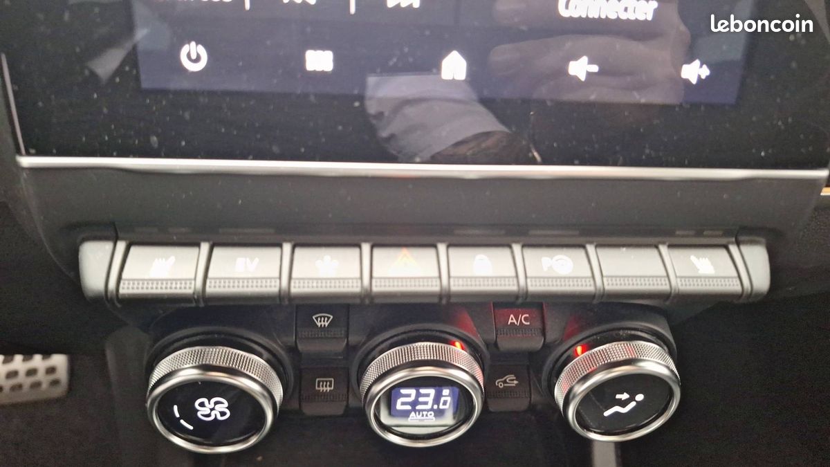 Renault arkana e tech hybride 145 22 engineered (image 27)