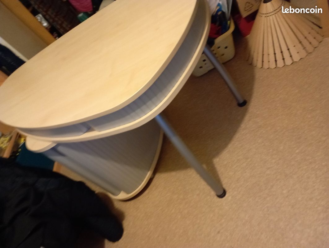 Super bureau (image 1)