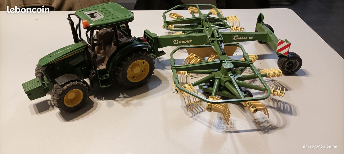 Tracteur + andaineur (image 1)