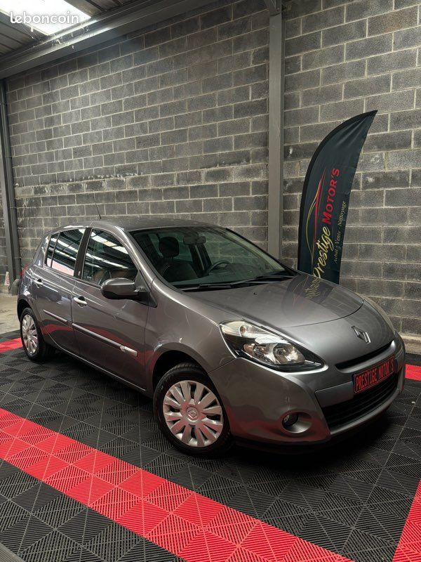 Renault Clio 3 Phase 2 Ice Watch 1.5 dCi 90 – 128 000 km – Garantie – Kit Distribution Neuf (image 1)