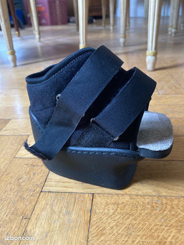 Chaussure médicale Gibaud décharge avant pied taille Matériel