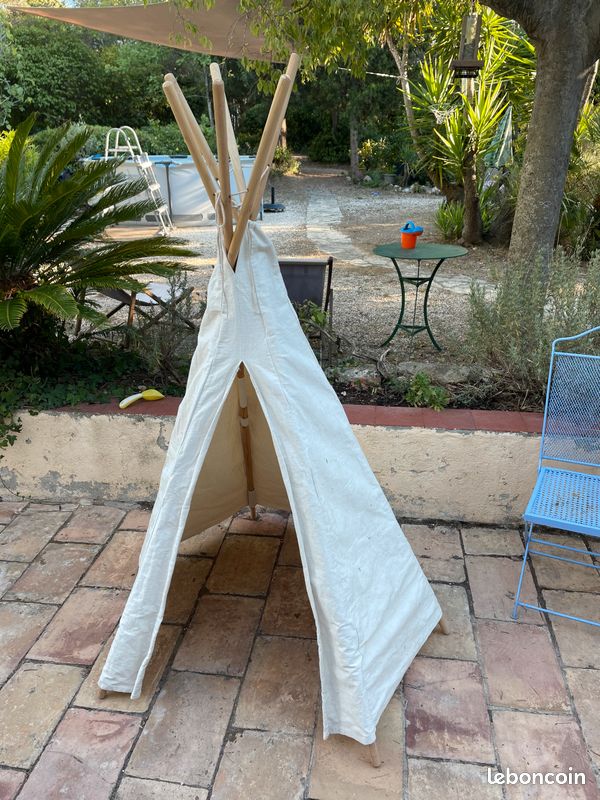 Tipi (image 1)