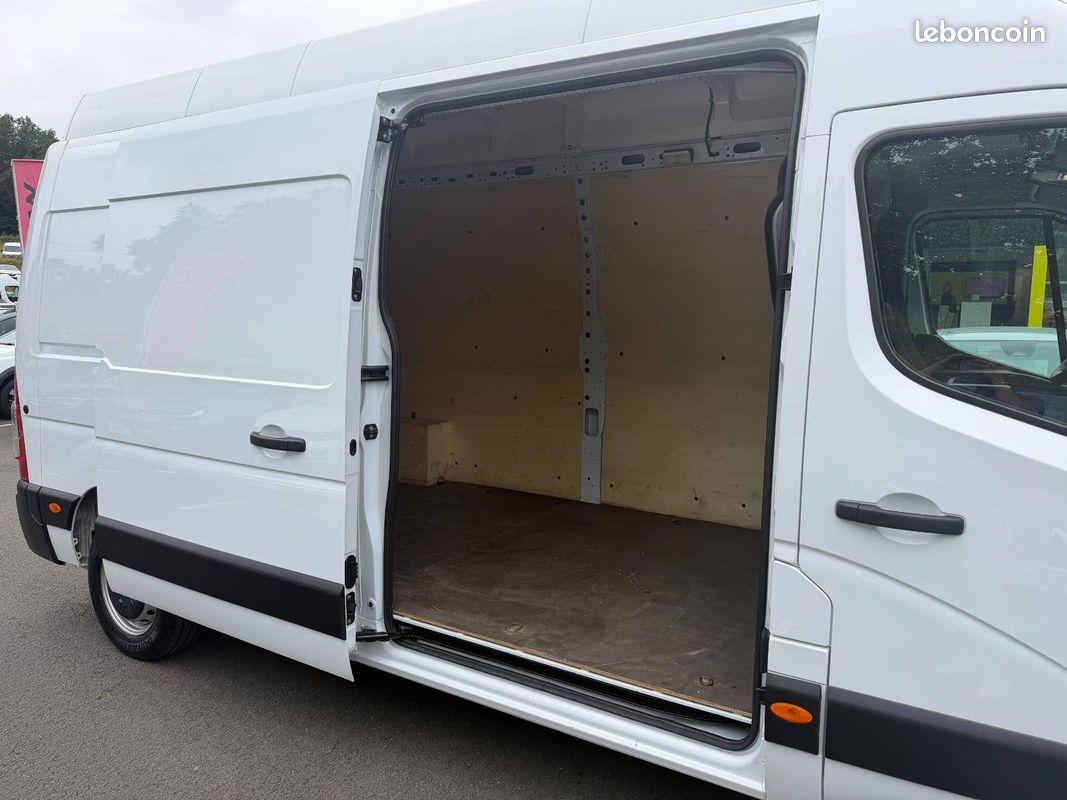 Renault master fgn trac f3500 l3h3 blue dci 135 confort (image 12)