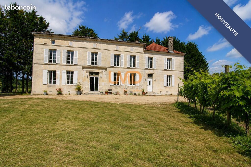 Maison 8 pièces 238 m² · à Mons · 238 m² · 328 000 €